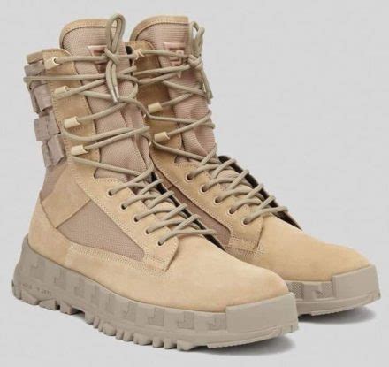 versace military boots ar 670-1|Versace soldier systems.